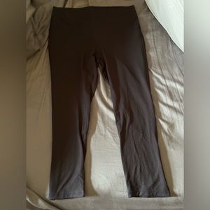 Rae mode capri leggings two pairs